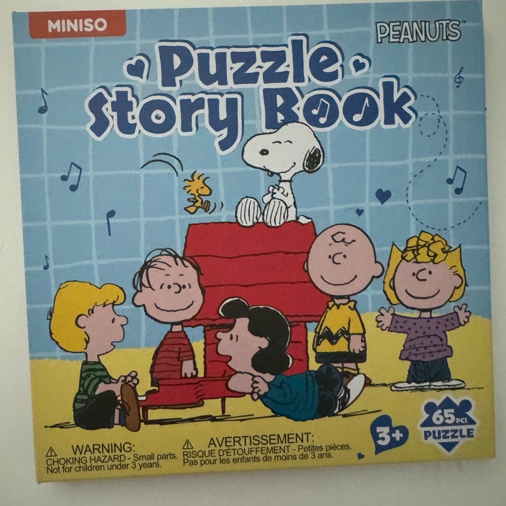 Peanuts Puzzle Story Book